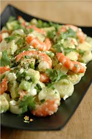 Salade Crevettes Coeur De Palmier Avocat Feta Coriandre Passion Gourmandise Recettes De Cuisine Salade De Crevettes Cuisine