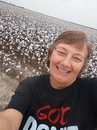 A 35-year-old woman from Hayti died when her car ran off a Missouri highway  and struck a bridge.