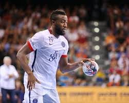 1.82 m (6 ft 0 in). Drei Fragen An Psg Spieler Luc Abalo Wir Haben Diesmal Wirklich Gute Voraussetzungen