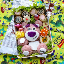 ﾟ ﾟ ﾟ おはようございます 4 17 火 の パパ弁当 トイストーリー 3に登場する ロッツォ 悪人だけど可愛いの でもちびちゃんは怖いから嫌いって 海苔肉巻き ウインナー大葉の餃子 サバ 隠れてる 幼稚園 お弁当
