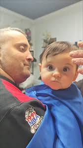 Su primer corte de pelo😍❤️ y cada día más guapo ❤️❤️❤️