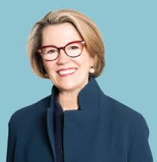 Heidi Brock's Instagram, Twitter & Facebook