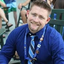 Helen Exner's Instagram, Twitter & Facebook