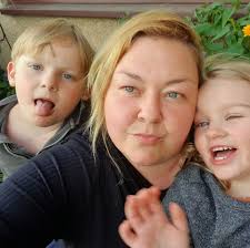 Discipline help needed please 😖 My nearly 4 year old is level 3 autistic  non verbal. He is starting to spit and spits his drink out so it goes all  over him.