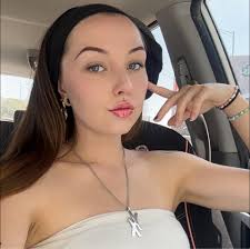 In most Blink 182 songs Tom Delonge sings with a very noticeable US accent  (most pronounced in I Miss You imo), much stronger then other US artists  usually use, but what local