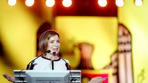 Socialiștii din Republica Moldova îi cer demisia imediată președintei Maia Sandu, pe care o acuză de înaltă trădare -- https://shorturl.at/XFu4p