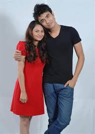 Namun apabila zizan yang mengacara konsert pertama af2014 muncul dengan memakai seluar ketat sehingga ternampak bonjolan di tempat yang tak sepatutnya, memang kecoh dibuatnya. Viral Artis Malaysia Pakai Baju Ketat Kantoi Nampak Puting Cloudy Girl Pics