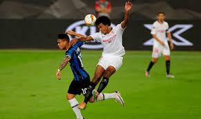 Sevilla's french prospect jules kounde admits he might have to 'change. Kounde Dominated Lautaro And Showed Europe That He Is Already For A Great Team