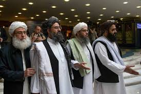 El movimiento de los talibanes pakistaníes fue formado en 2007 y agrupa a unos 30 grupos establecidos originalmente en el sur de la región pakistaní de waziristán, fronteriza con afganistán. Los Lideres De Los Talibanes Que Tomaron El Control De Kabul Internacional Noticias El Universo