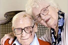 معمران من فلادلفيا ينالان لقب أكبر زوجين بالعالم