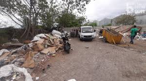 Di tengah persaingan dunia industri yang memerlukan ketepatan waktu dan pelayanan prima, safe 'n' lock surabaya menawarkan sebuah konsep pergudangan dan perindustrian modern terpadu yang dilengkapi dengan fasilitas terkini. Bau Tak Sedap Tps Di Blok L Pergudangan Safe N Lock Sidoarjo Timbulkan Komplain Beritajatim Com