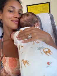 A womb with a view, a summer of love and another trip around the sun 🌞