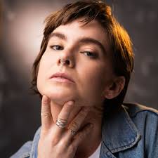 Sarah J Bartholomew (@sarahjbartholomew) • Instagram photos and videos