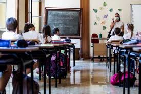 Il sito per la preparazione del corso patente online con quiz patente b online e lezioni multimediale sulla piattaforma scuola guida online. Scuola E Covid Il Tar Boccia De Luca Domani Quarte E Quinte Elementari In Classe Le Medie Dal 25