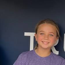 Becky Sanborn's Instagram, Twitter & Facebook