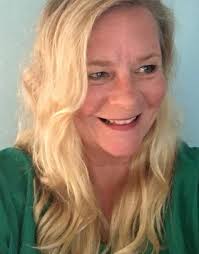 Anne Pearce's Instagram, Twitter & Facebook