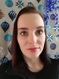 I kept makeup moderate as i don't wear makeup when it's hot weather is why  I havnt been