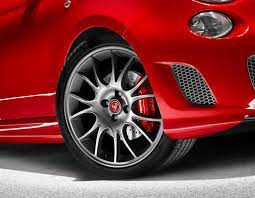 Li avevo acquistati per montare le gomme termiche ma preferisco i miei ss. 2009 Abarth 695 Tributo Ferrari Abarth Supercars Net