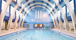 9 Spectacular Public Swimming Pools In The Uk Swimming Pool Architecture Cool Swimming Pools Swimming Pools