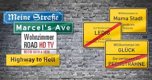 Gestalten sie persönliche schilder direkt im schildautomaten zu niedrigen preisen und mit kurzer lieferzeit. Strassenschilder Ortsschilder Gestalten Printplanet