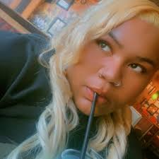 Who is a better friend to Ginny, Max, Norah, or Abby?