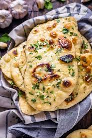 Homemade Garlic Naan Recette Recettes De Cuisine Cuisine Nourriture