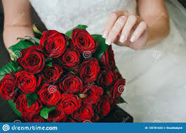 We would like to show you a description here but the site won't allow us. Closeup With Bride And Groom Hands And Bouquet Bride Holding A Wedding Bouquet Of Flowers Wedding Gold Rings Bridal Wedding Stockfoto Bild Von Braut Sonderkommando 145761426