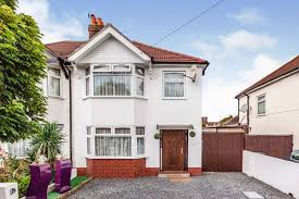 3 bedroom houses for sale in slough. Difs1wdai1137m