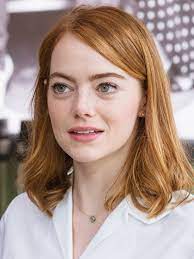 While navigating their careers in los angeles, a pianist and an actress fall in love while attempting to reconcile their aspirations for the future. Fotos Emma Stone La La Land Junge Frauen Film Blick 600x800