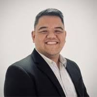 10 "Bruce Perez" profiles