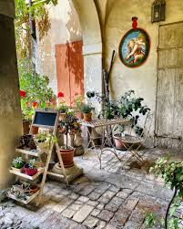 Interno verde è ideato e curato da ilturco, con il patrocinio del mibact, del comune di parma e dell'università di parma, dell'associazione italiana architettura del paesaggio, dell'associazione. Loredana Ferrari On Twitter Discovering Parma Internoverde Giardinoprivato Scopriparma Parma Parma2021