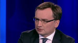 Buta kroczy przed upadkiem i o tym chyba zapomina pan prezes rzepliński, który rości sobie prawo, żeby mówić, które orzeczenia są dobre, a które złe, które mu pasują, które nie pasują. Zbigniew Ziobro Zapowiada Apelacje W Sprawie Smierci 17 Latka Niski Wyrok Oburza