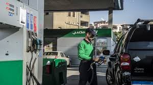 يعتبر سعر البنزين والمحروقات بصفة عامة، من اهتمام الكثير من الشعب المصري وذلك لأن المحروقات هى الوقود. Ù…ØµØ± ØªØ«Ø¨Øª Ø³Ø¹Ø± Ø§Ù„Ø¨Ù†Ø²ÙŠÙ† Ù„Ù„Ù…Ø±Ø© Ø§Ù„Ø«Ø§Ù„Ø«Ø© Ø¹Ù„Ù‰ Ø§Ù„ØªÙˆØ§Ù„ÙŠ