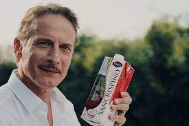 Septembra 1957 v meste camerino. Sancrispino In Tv Con Due Nuovi Spot Con L Attore Cesare Bocci Firma Ldb