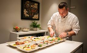 Hiring a Personal Chef for a Dinner Party: A Complete Guide