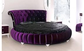 It S A Queen S Kind Of Thang Lol Forreal Though This Bed Looks Like It Was Made For A Queen I Really Like This I M Jus S Kreis Bett Runde Betten Ikea Bett