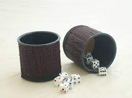Figure out who will start the game by each rolling 5 dice. How To Play Liar Dice 4 Steps Instructables