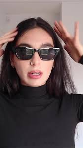 perf outfit for a funeral ⚰️🪽🖤 #creatorsearchinsights #ootd  #clothingstyle #trending #monocromatic #allblack #allblackoutfit  #flaredpants #turtleneck #blackturtleneck #minimaliststyle