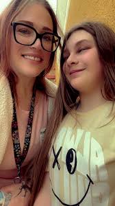 Self-acceptance and decluttering in a lifelong journey