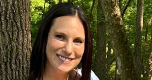 Barbara Doles's Instagram, Twitter & Facebook