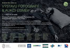 Po maturitě filip kratochvíl začal studovat ve francii, kde se mu natolik zalíbilo, že se tam rozhodl žít natrvalo. Projekt Usmev Projektusmev Twitter