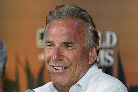 Joe Hutzal On Twitter What S Up With Kevin Costner S Left Ear In Tonight S Yellowstone Never Noticed It Before And Web Pics Don T Show It Twitter