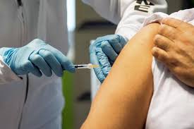 Qualora i cittadini abbiano già aderito al portale regionale di adesione, ma non abbiano ancora ricevuto la convocazione per la somministrazione del vaccino, devono comunque procedere alla prenotazione secondo le nuove modalità. Trani Vaccini Nei Luoghi Di Lavoro Attiva Adesione Per Aziende
