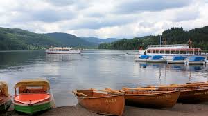 Nicht gemeinsam, aber nicht einsam. Lake Titisee In The Black Forest Germany