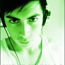 Listen to MARIA MARIA