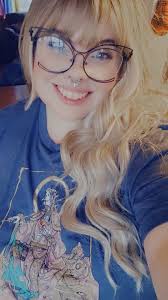 Hello everyone :) I have question for those of you who bought some apparel  from critical role shop :) How is the quality and sizing? I'm really  tempted to buy Caduceus cardigan,