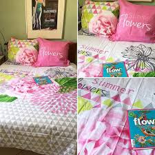 Babou Colore La Vie Avec Son Linge De Lit Livelove Cook A Deniche Cette Parure De Lit Summer 200x200 Cm 2 Taies Summer Flowers Instagram Posts Instagram