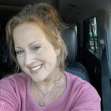 She Tried Reading the Lyrics… It Didn't Help @talissasmalley_ @snowdko  #daughterissues #genz #genx #podcast #comedy