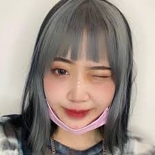 Lena 麗娜｜台北染髮韓系霧感髮色一刀切縮毛矯正