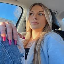 Jade Ford's Instagram, Twitter & Facebook